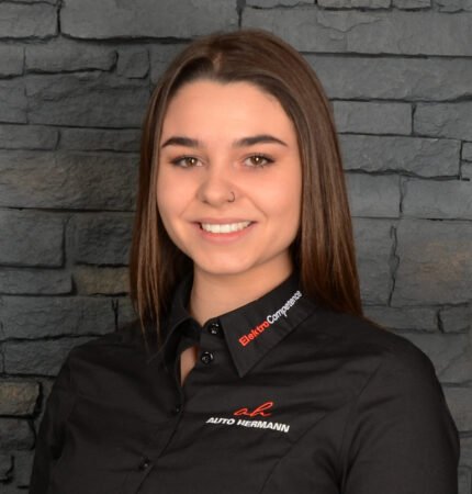 Luana Kuiper - ah Auto Hermann AG - Ebnat-Kappel 2